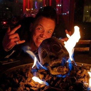 Meet your Posher, Blake